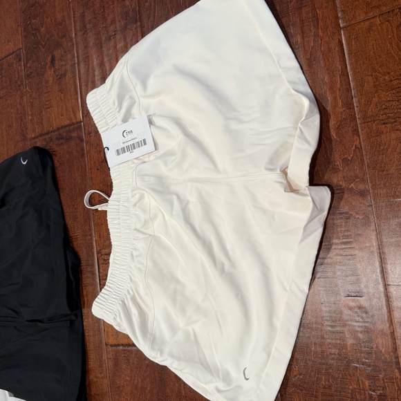 Bundle of 8 Zyia Summer shorts size Large - Picture 11 of 11